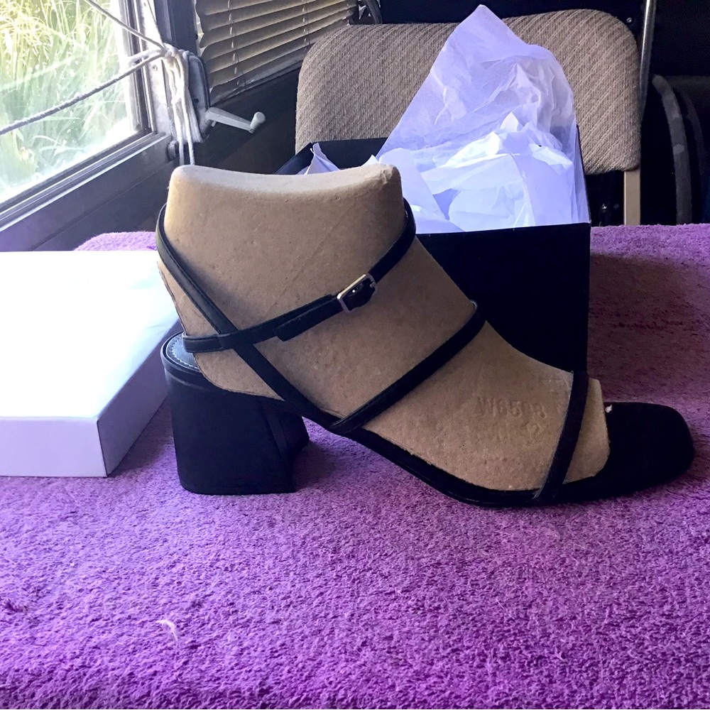 Brand new never worn, in original box needs to go to a new pair of ladies feet.
